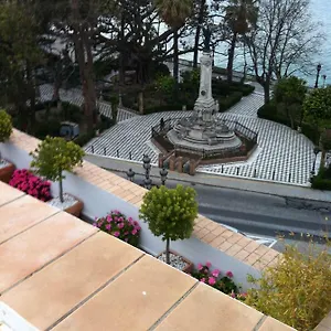 https://calderon-de-la-barca.hotelsincadiz.net